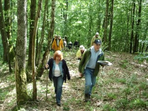 KD Randy and Susan Hiking